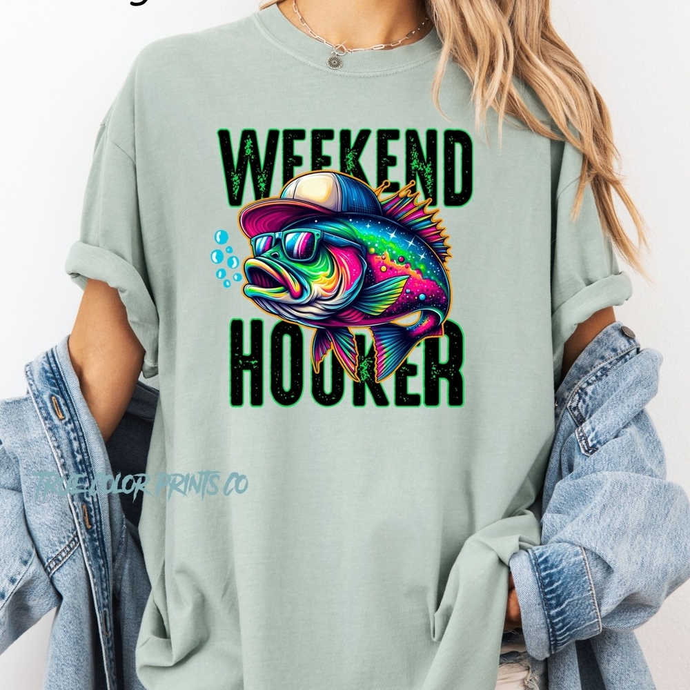 Comfort Colors Short Sleeve Tee - Light Green with Vibrant Fish Graphic